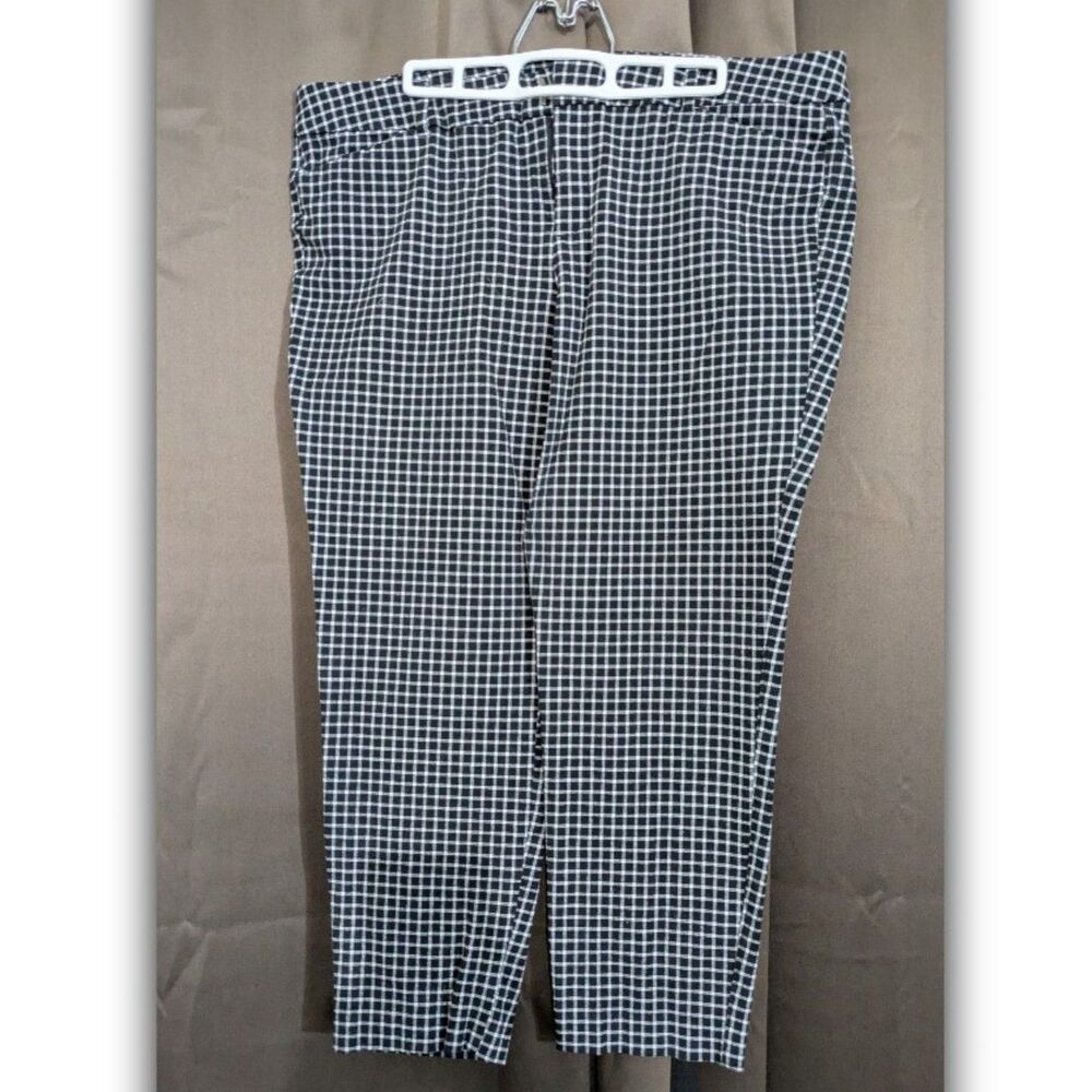 Old Navy Black White Plus Career Office Straight Leg Pixie Dress Pants Size 16